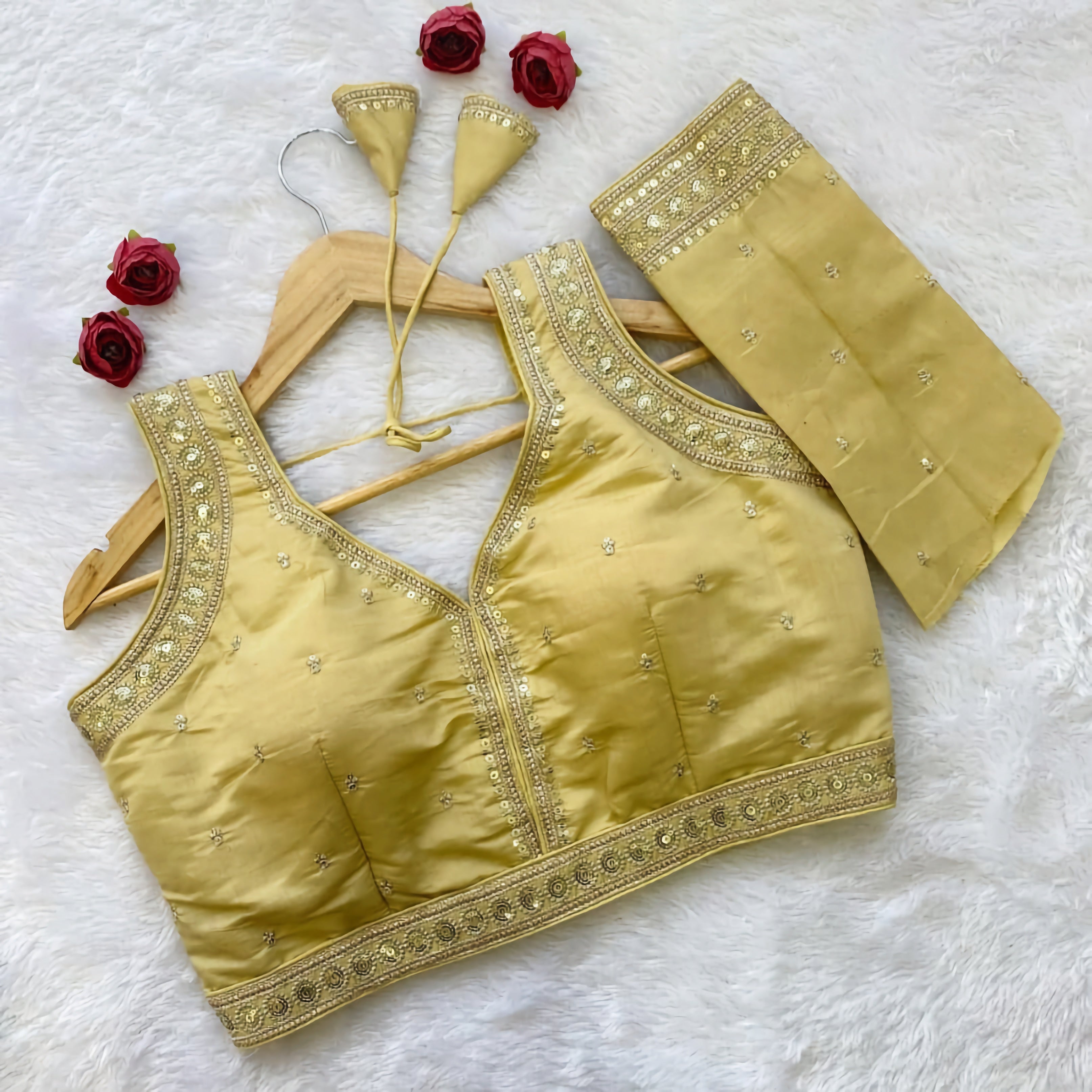 Slub Silk Saree Blouse | Gold Sequin Circular Medallion Border & Buti Work